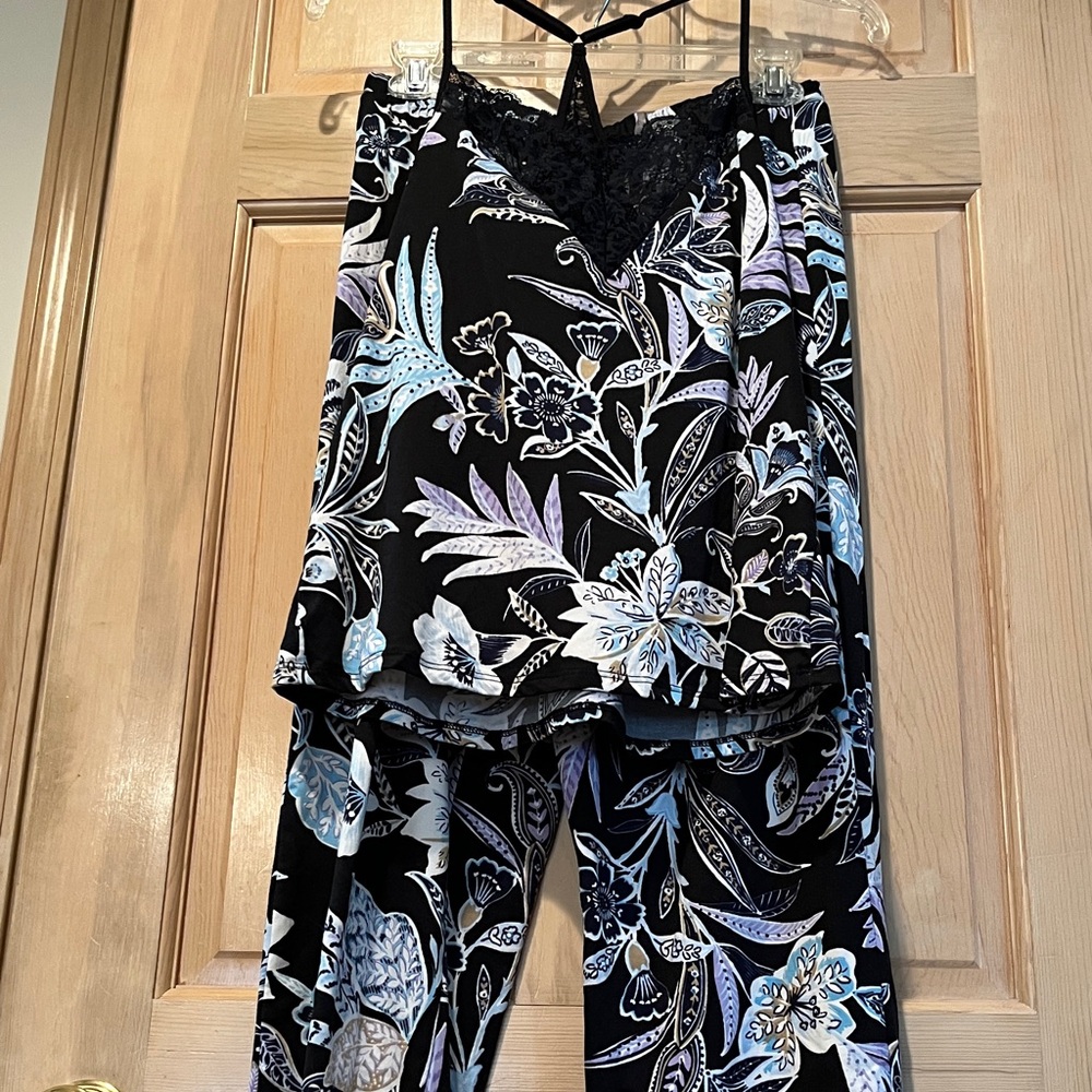 Floral Lace Trim Pajama Set with matching Kimono